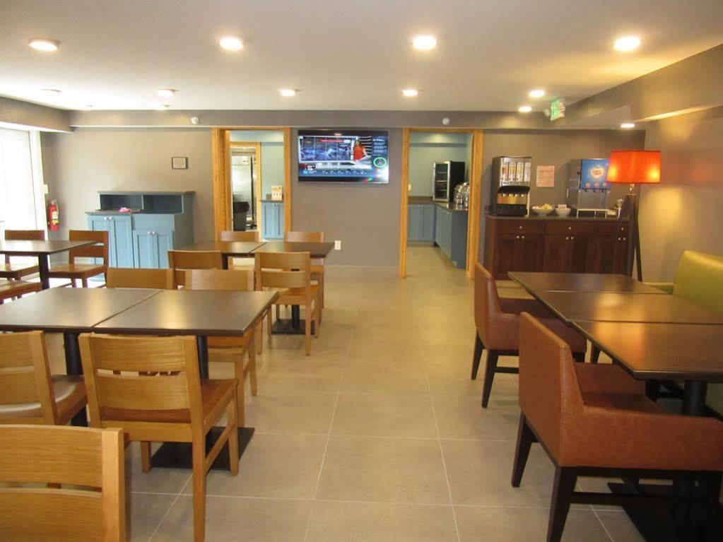 Country Inn & Suites Downtown Convention Center By Radisson, Gatlinburg, Tn Ngoại thất bức ảnh
